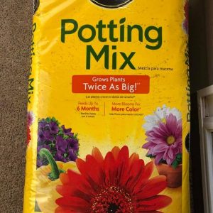 Potting soil by miracle gro
